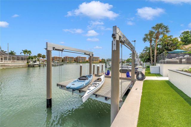 4931 61ST AVENUE S, St Petersburg, FL 33715