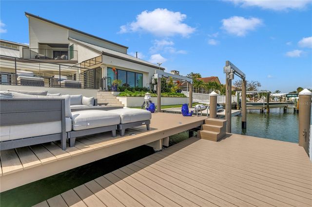 4931 61ST AVENUE S, St Petersburg, FL 33715