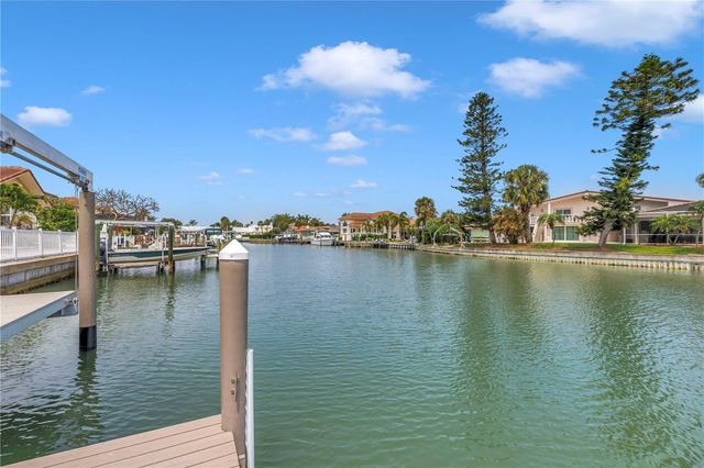 4931 61ST AVENUE S, St Petersburg, FL 33715