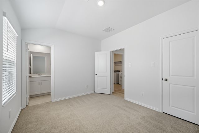 6645 Valley Lake Lane, Fort Worth, TX 76036