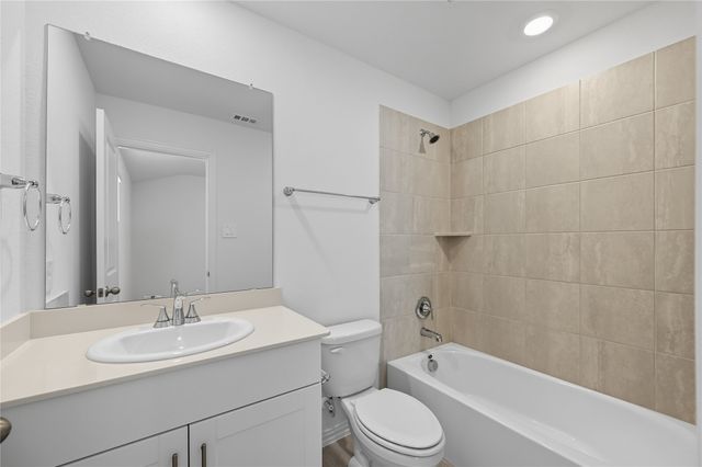 6645 Valley Lake Lane, Fort Worth, TX 76036