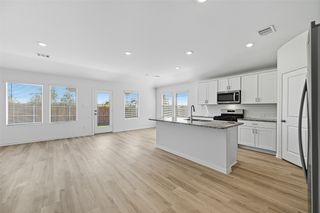 6645 Valley Lake Lane, Fort Worth, TX 76036