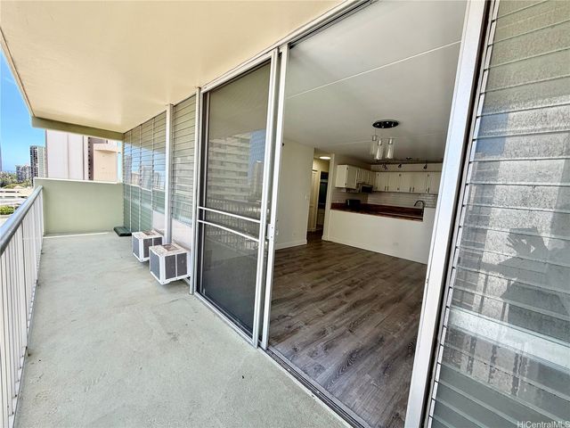 2522 Date Street 1204, Honolulu, HI 96826