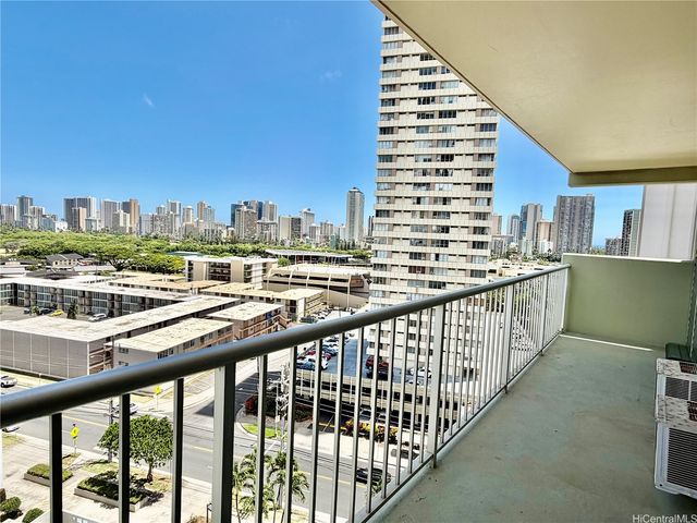2522 Date Street 1204, Honolulu, HI 96826