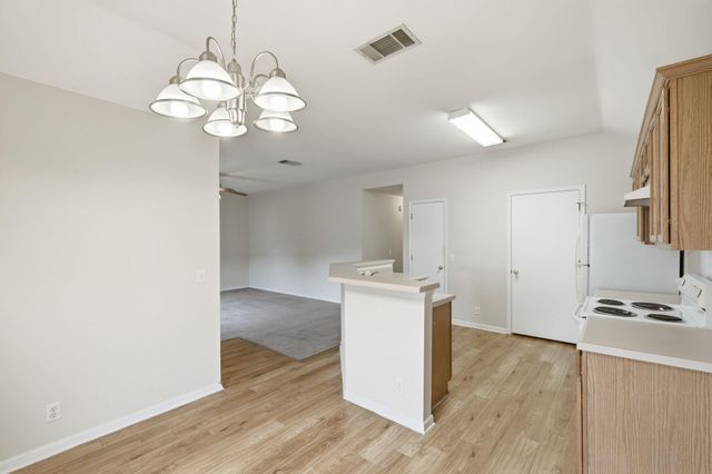 3201E EL SALIDO PKWY 422, Cedar Park, TX 78613