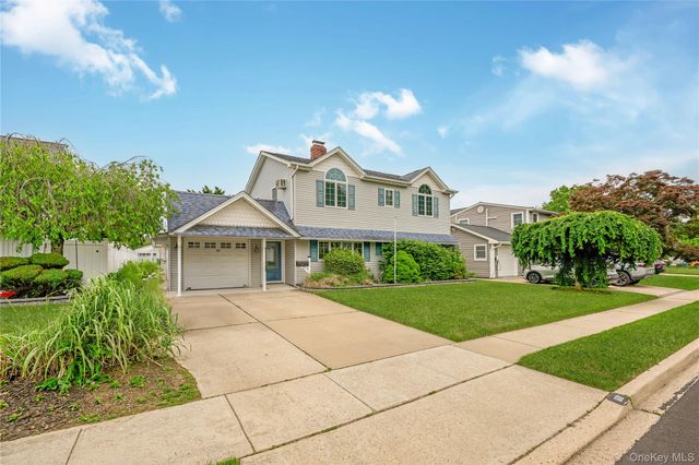 88 Bloomingdale Road, Levittown, NY 11756
