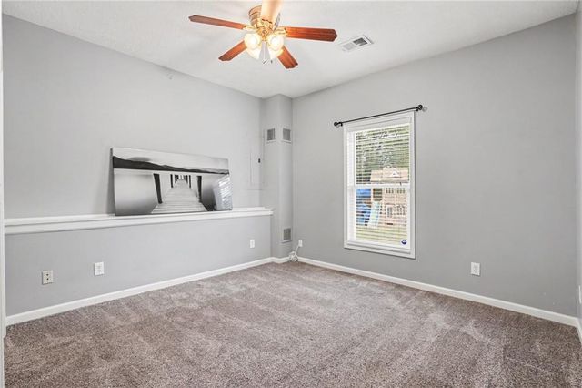 1408 NE 196TH Court, Smithville, MO 64089