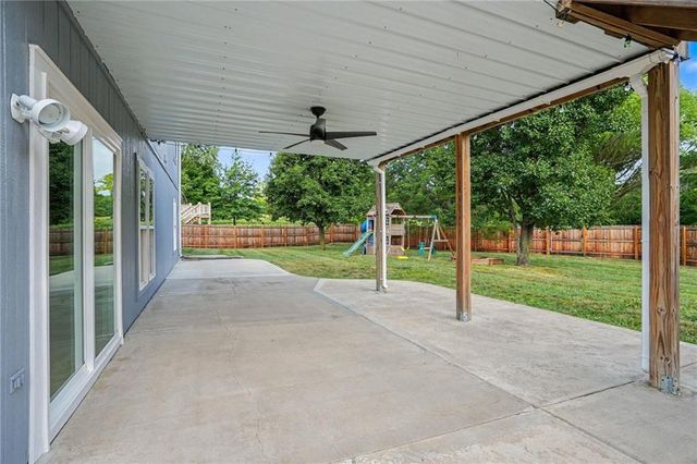 1408 NE 196TH Court, Smithville, MO 64089