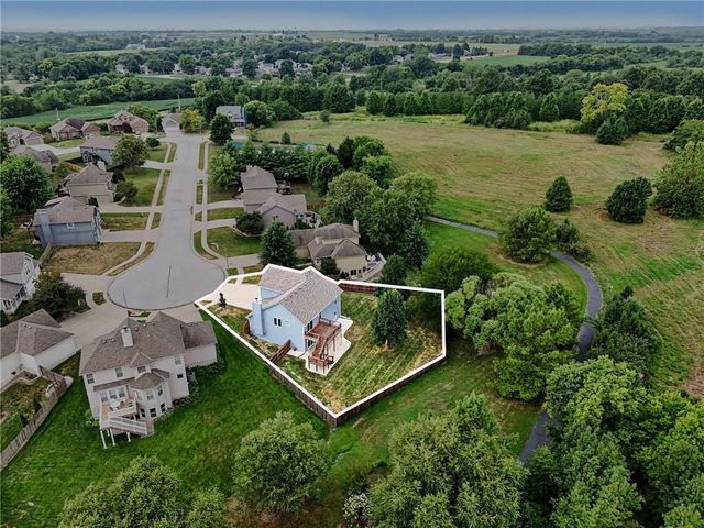 1408 NE 196TH Court, Smithville, MO 64089