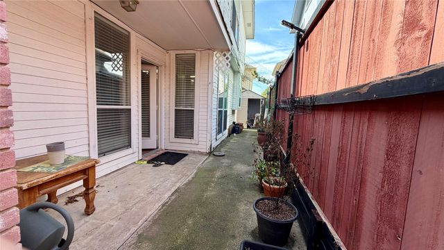 18932 Ravenglen Court, Dallas, TX 75287