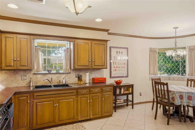 3009 Hemingford Lane, Oklahoma City, OK 73120