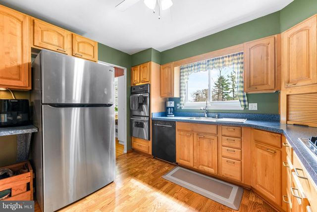 211 BOND AVE, Reisterstown, MD 21136