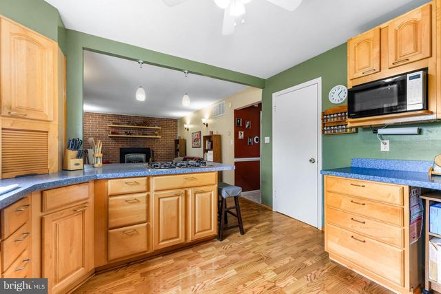 211 BOND AVE, Reisterstown, MD 21136