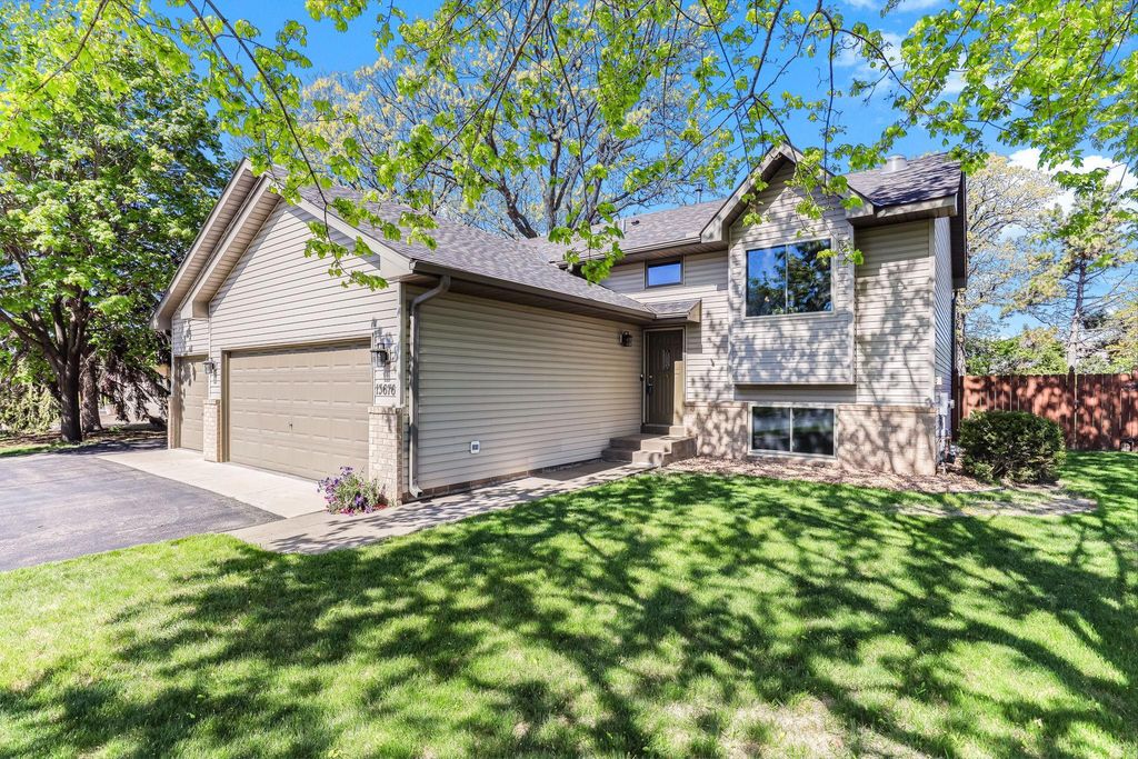 13676 Marigold Street NW, Andover, MN 55304 — photo 2