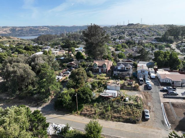 1181 Bush Ave, Vallejo, CA 94591
