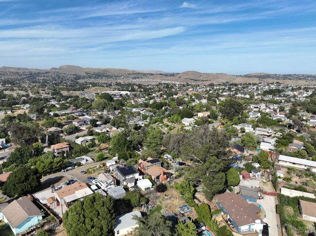 1181 Bush Ave, Vallejo, CA 94591