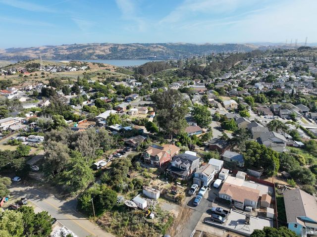 1181 Bush Ave, Vallejo, CA 94591