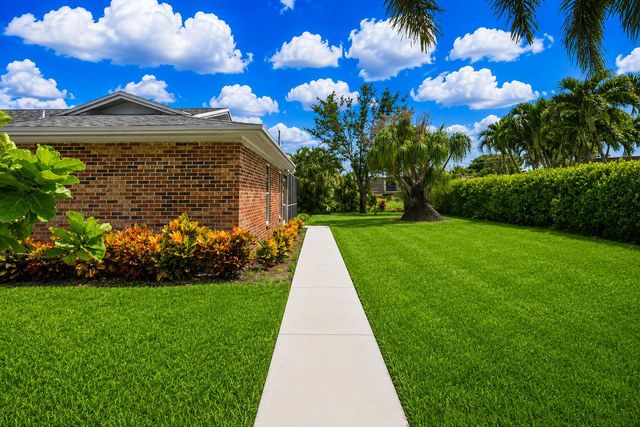1966 Emilio Lane, West Palm Beach, FL 33406