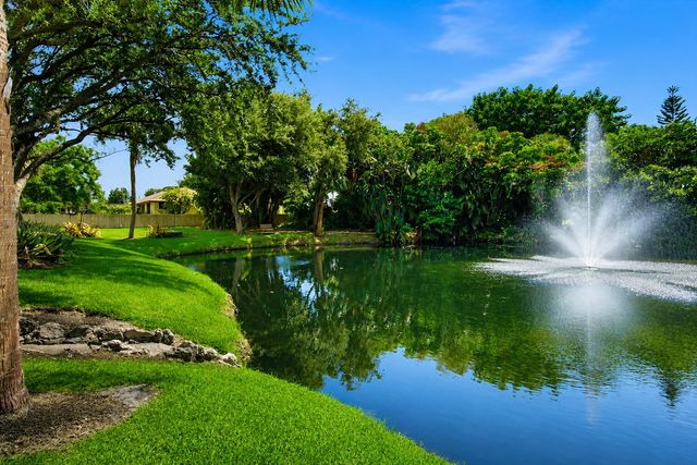 1966 Emilio Lane, West Palm Beach, FL 33406