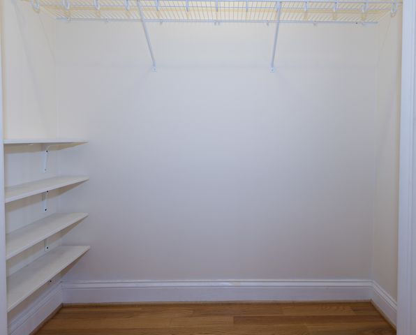 2206 S Goebbert Road 404, Arlington Heights, IL 60005