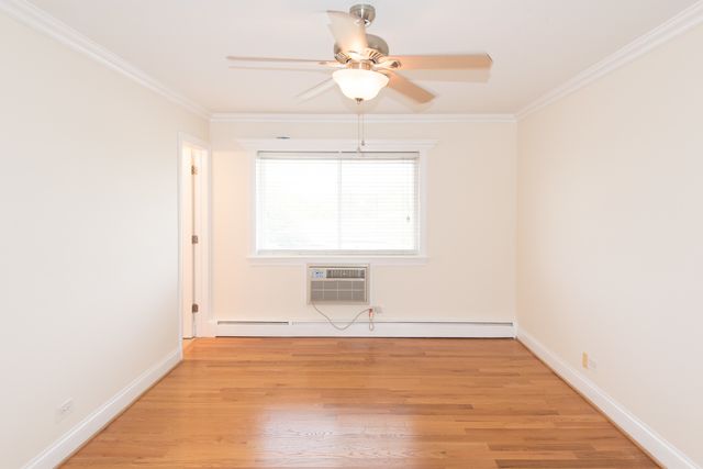 2206 S Goebbert Road 404, Arlington Heights, IL 60005