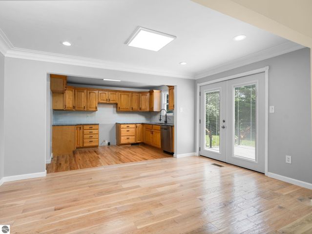 5321 S Jeffs Road, Falmouth, MI 49632