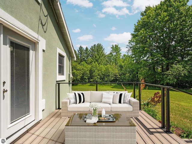 5321 S Jeffs Road, Falmouth, MI 49632