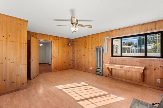 705 Kentucky Street SE, Albuquerque, NM 87108