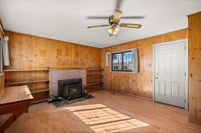 705 Kentucky Street SE, Albuquerque, NM 87108