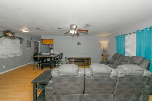 189 Lee Boulevard, Pottsboro, TX 75076