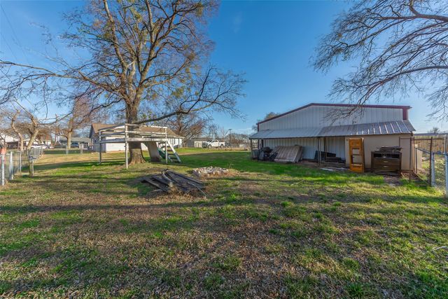 189 Lee Boulevard, Pottsboro, TX 75076
