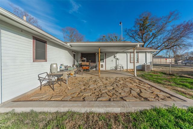 189 Lee Boulevard, Pottsboro, TX 75076