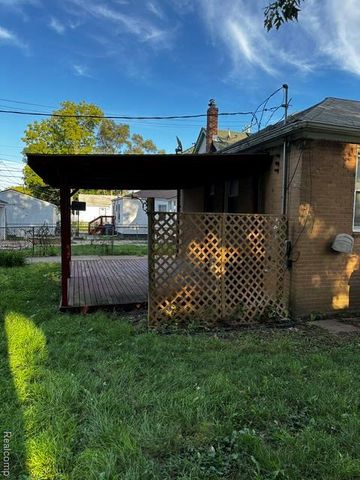 7275 Meadow Avenue, Warren, MI 48091