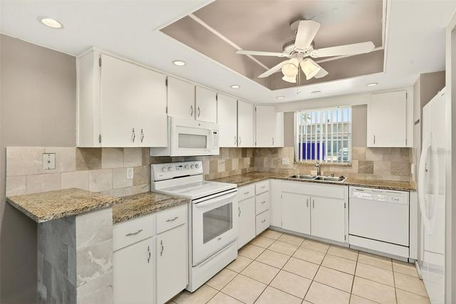 12300 PARK BOULEVARD 116, Seminole, FL 33772