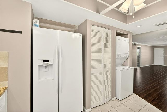 12300 PARK BOULEVARD 116, Seminole, FL 33772