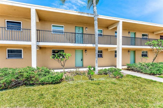 12300 PARK BOULEVARD 116, Seminole, FL 33772