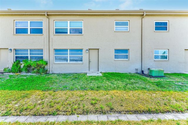 12300 PARK BOULEVARD 116, Seminole, FL 33772