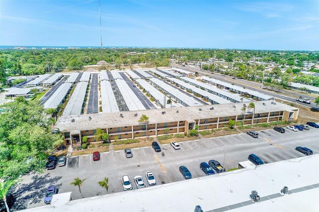 12300 PARK BOULEVARD 116, Seminole, FL 33772