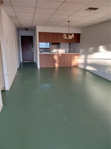 1025 LAKEVEIW DRIVE, Sebring, FL 33870