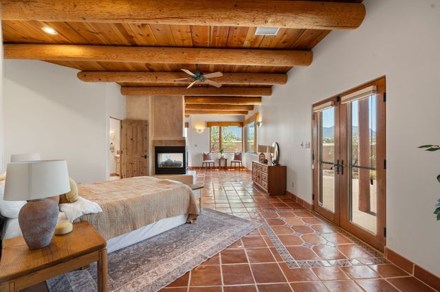 25 First Mesa Court, Placitas, NM 87043