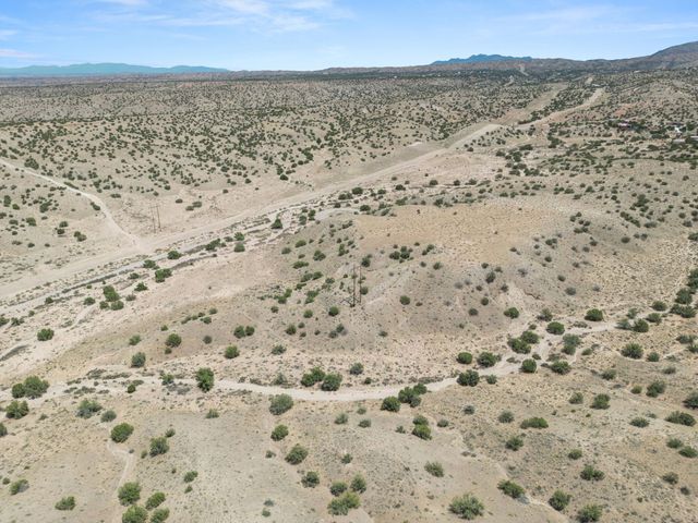 25 First Mesa Court, Placitas, NM 87043