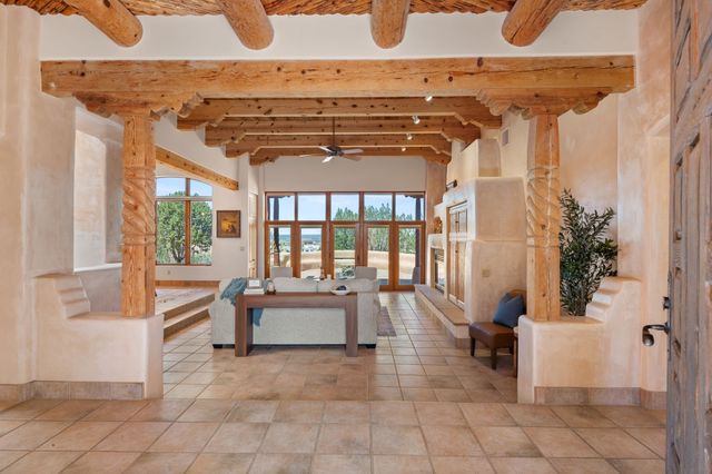 25 First Mesa Court, Placitas, NM 87043