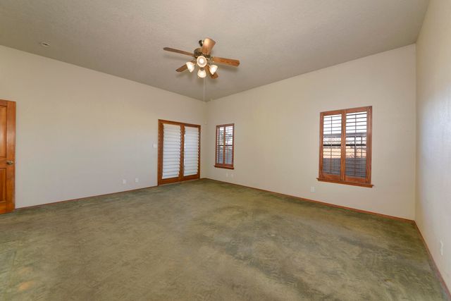 6425 Guadalupe Place NW, Los Ranchos, NM 87107