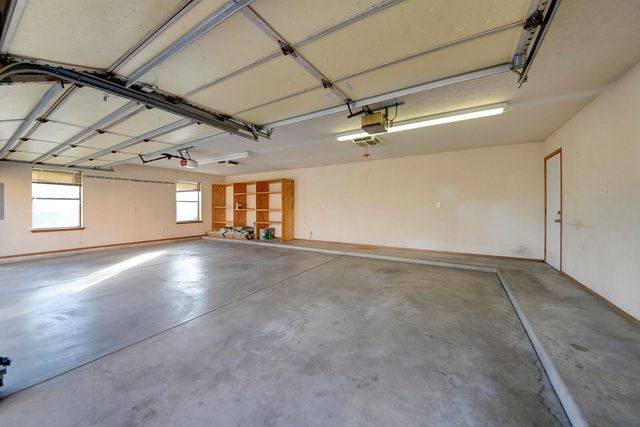 6425 Guadalupe Place NW, Los Ranchos, NM 87107