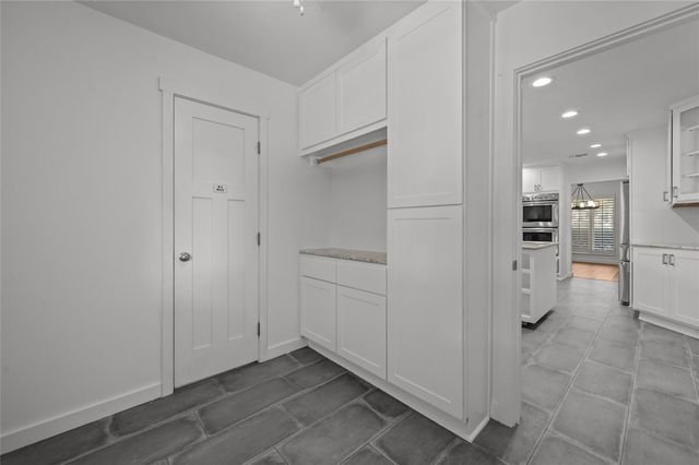 4702 Bayou Vista Drive, Houston, TX 77091