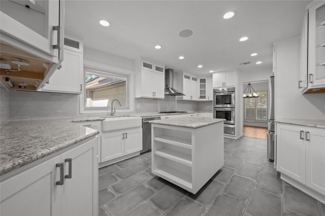 4702 Bayou Vista Drive, Houston, TX 77091