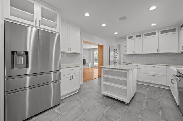 4702 Bayou Vista Drive, Houston, TX 77091