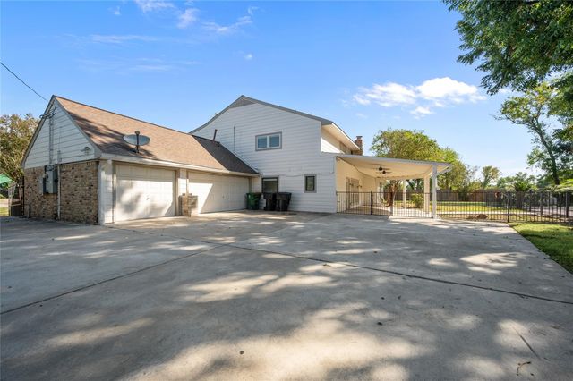 4702 Bayou Vista Drive, Houston, TX 77091