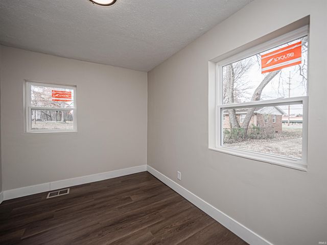 4123 Covert Avenue, Evansville, IN 47714