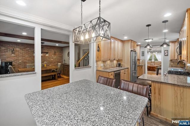 19 Elm Street, Wanaque, NJ 07420